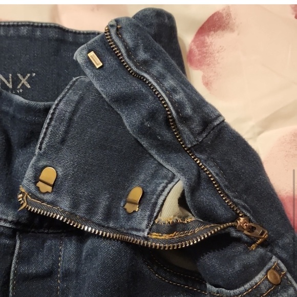 Spanx Alexia Skinny Denim Jean Side Zip - Picture 6 of 6